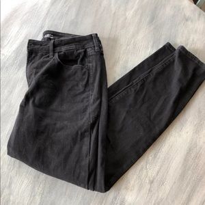 Women’s skinny jeans